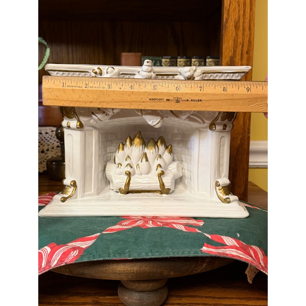 Vintage Ceramic Christmas Fireplace Planter White Gold Stockings Mantle Decor - Picture 7 of 8